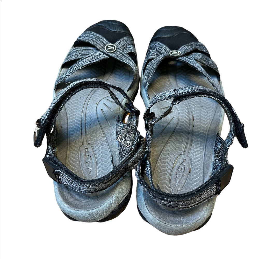 Keen Women's Gray & Black Outdoor Sandals - Picture 8 of 12
